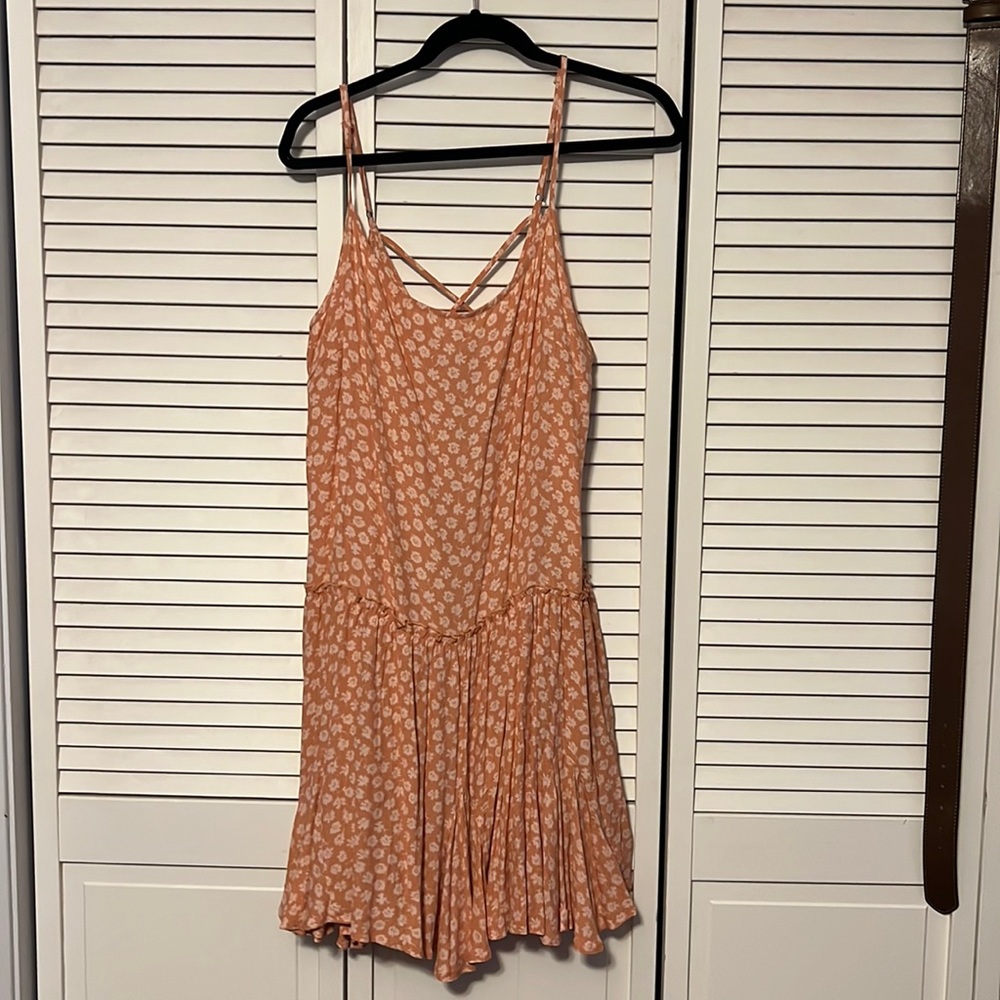 NWT Wild Fable summary light dress